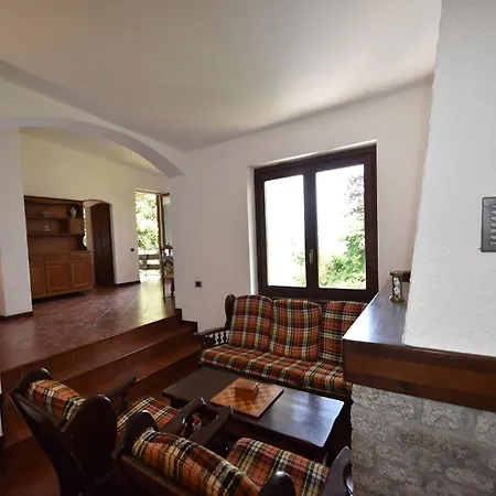 In With Maggiore Views Ghiffa