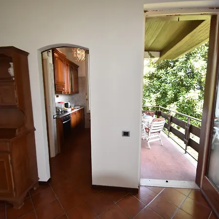 In With Maggiore Views Vakantiehuis *