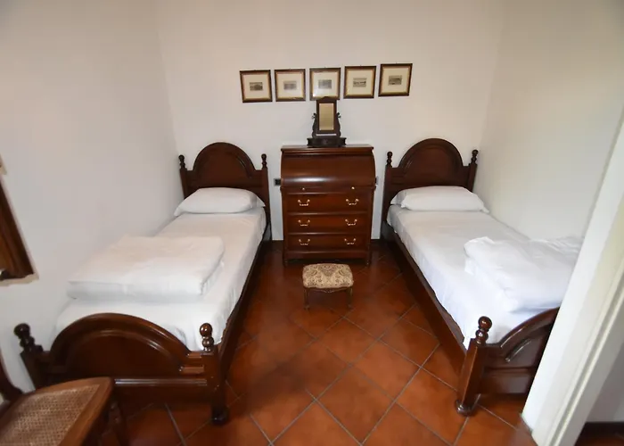 In With Maggiore Views